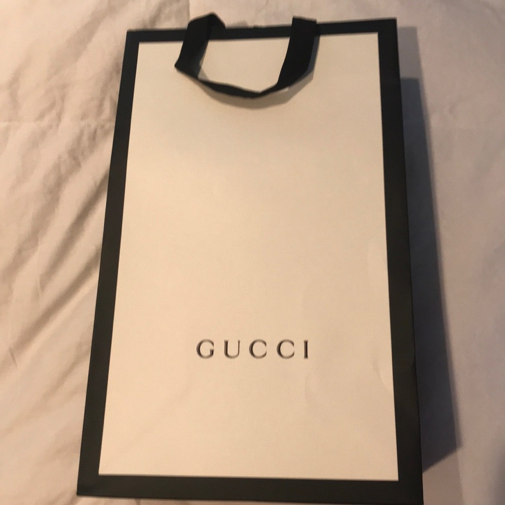 Gucci shopping bag